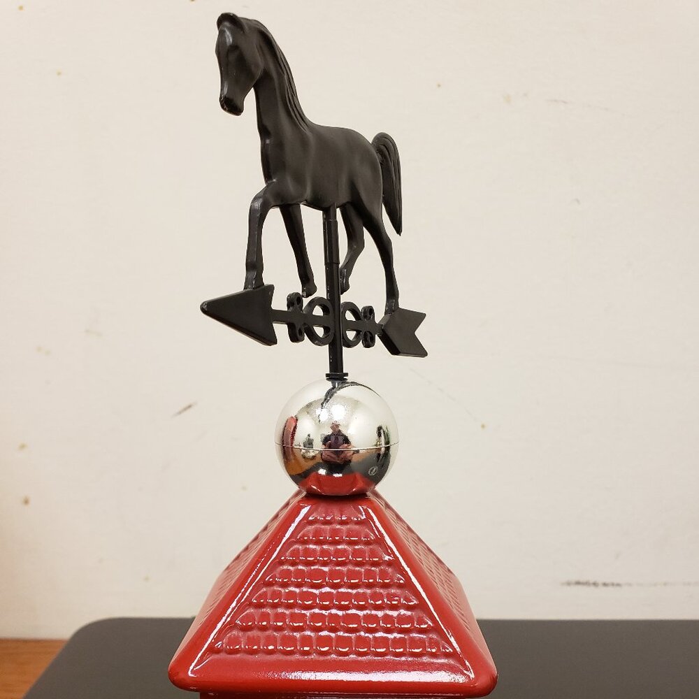 Vintage Avon HORSE WEATHERVANE RED ROOF Glass Collectible Bottle - Picture 4 of 7